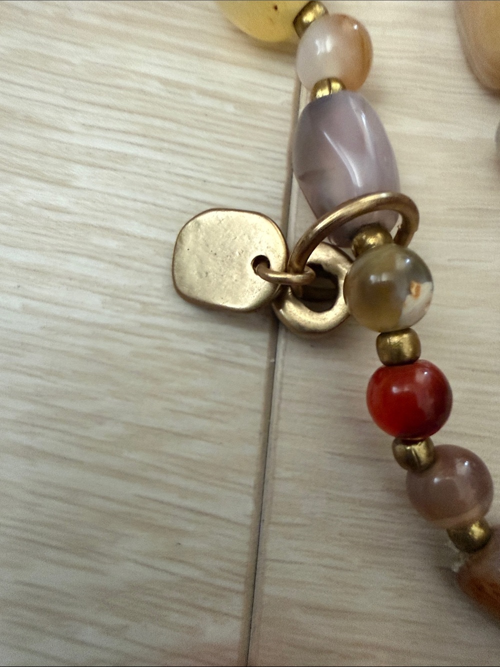 Brooks Brothers Agate Bead Necklace in Orange, Cream & Green Gold Tone Jewelry - Picture 4 of 7